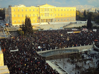 Η πρώτη μεγάλη νίκη των αναρχικών και ο παραμορφωτικός φακός των ΜΜΕ