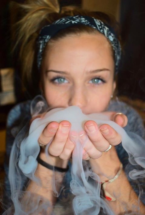 monday-smoking-toking