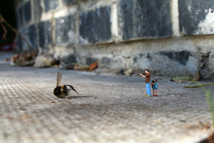 little_people_street_art_3